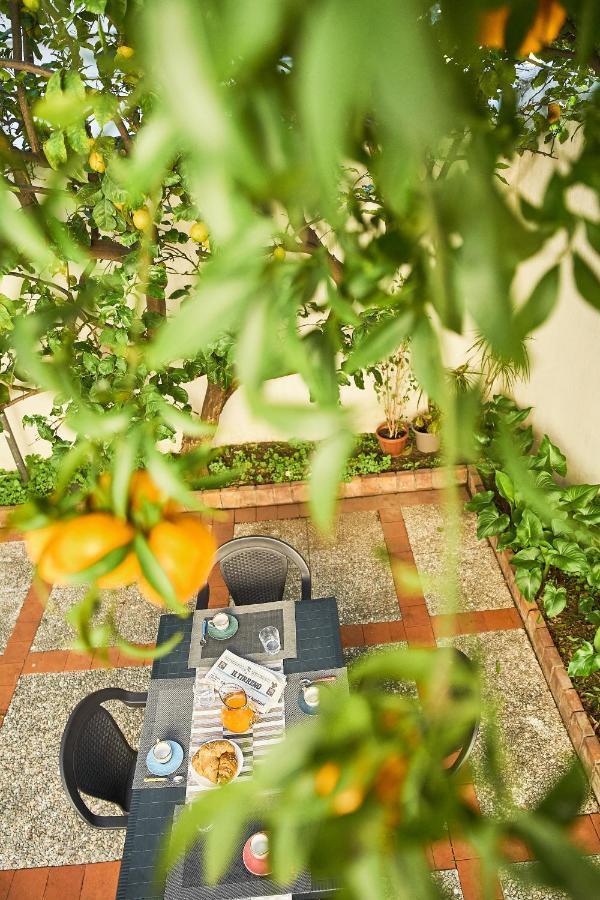 شقة ✦ Garden House In Centro - Free Parking ✦ ليفورنو المظهر الخارجي الصورة